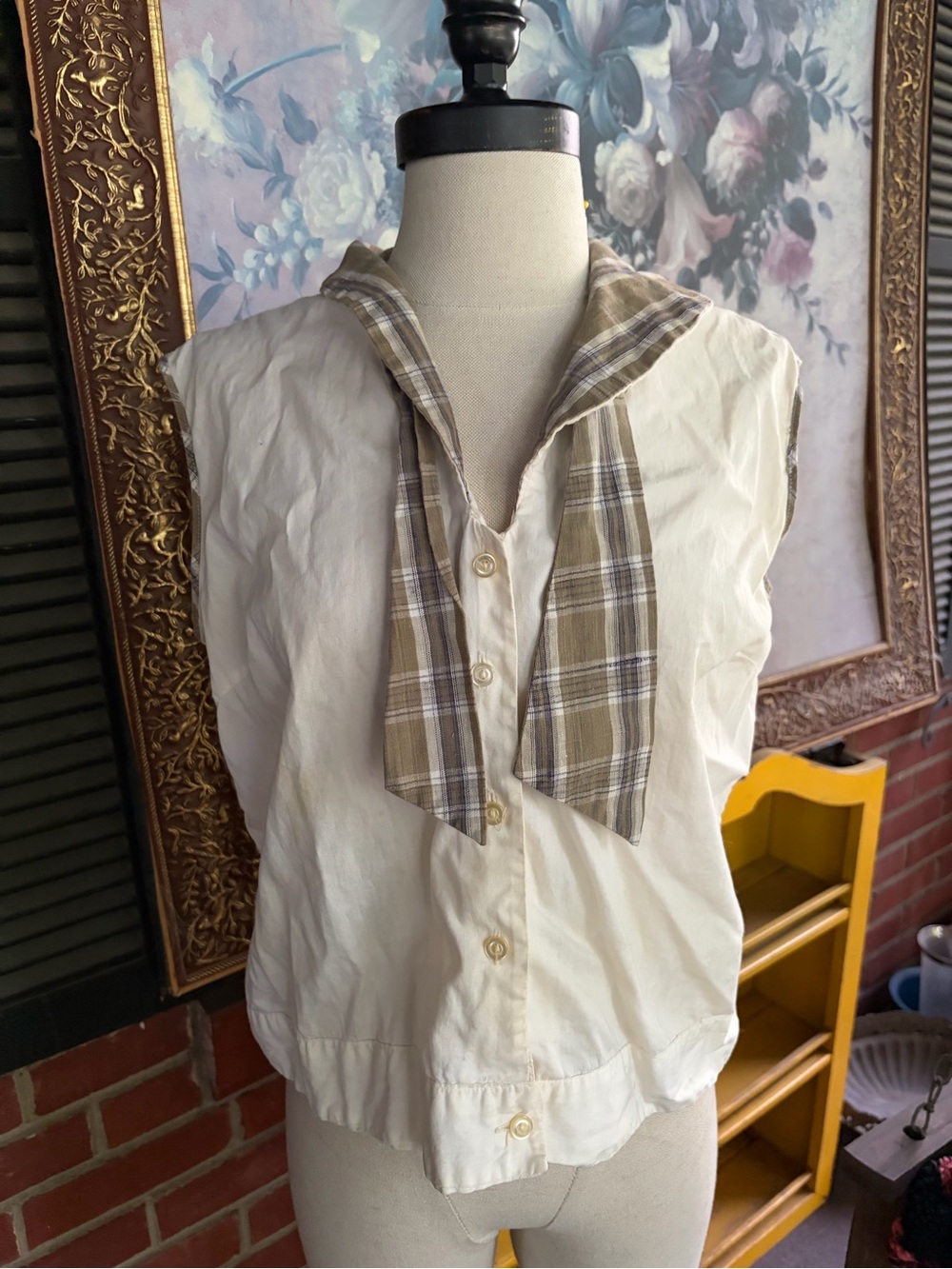 Women’s 1960’s vintage  Cream Sleeveless Sailor Top with Plaid Tie